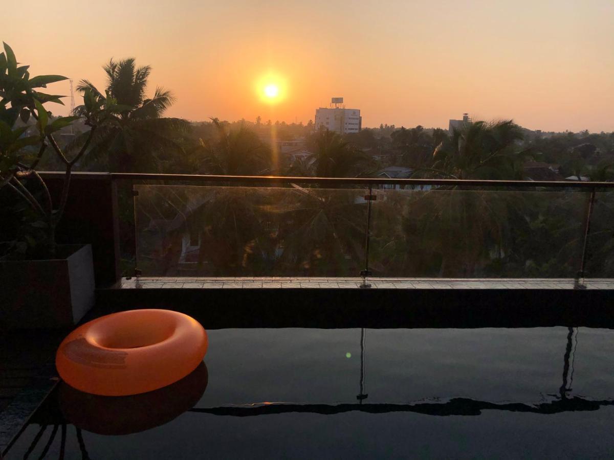 Penton45 - Luxury Penthouse Apartment Negombo Exterior foto